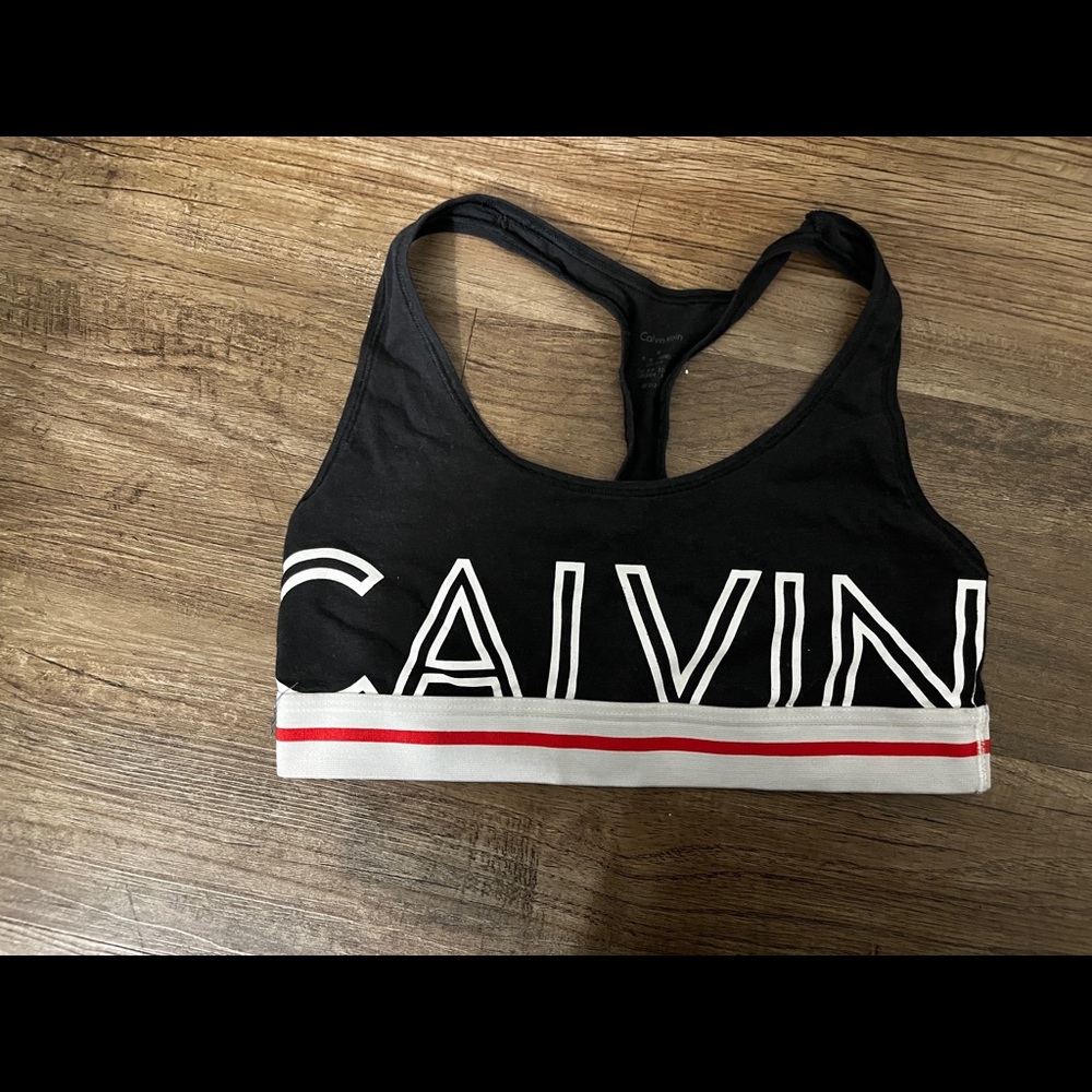 Sports bra